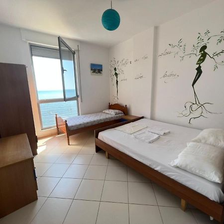 Blue Sky Apartaments Durres Exterior photo